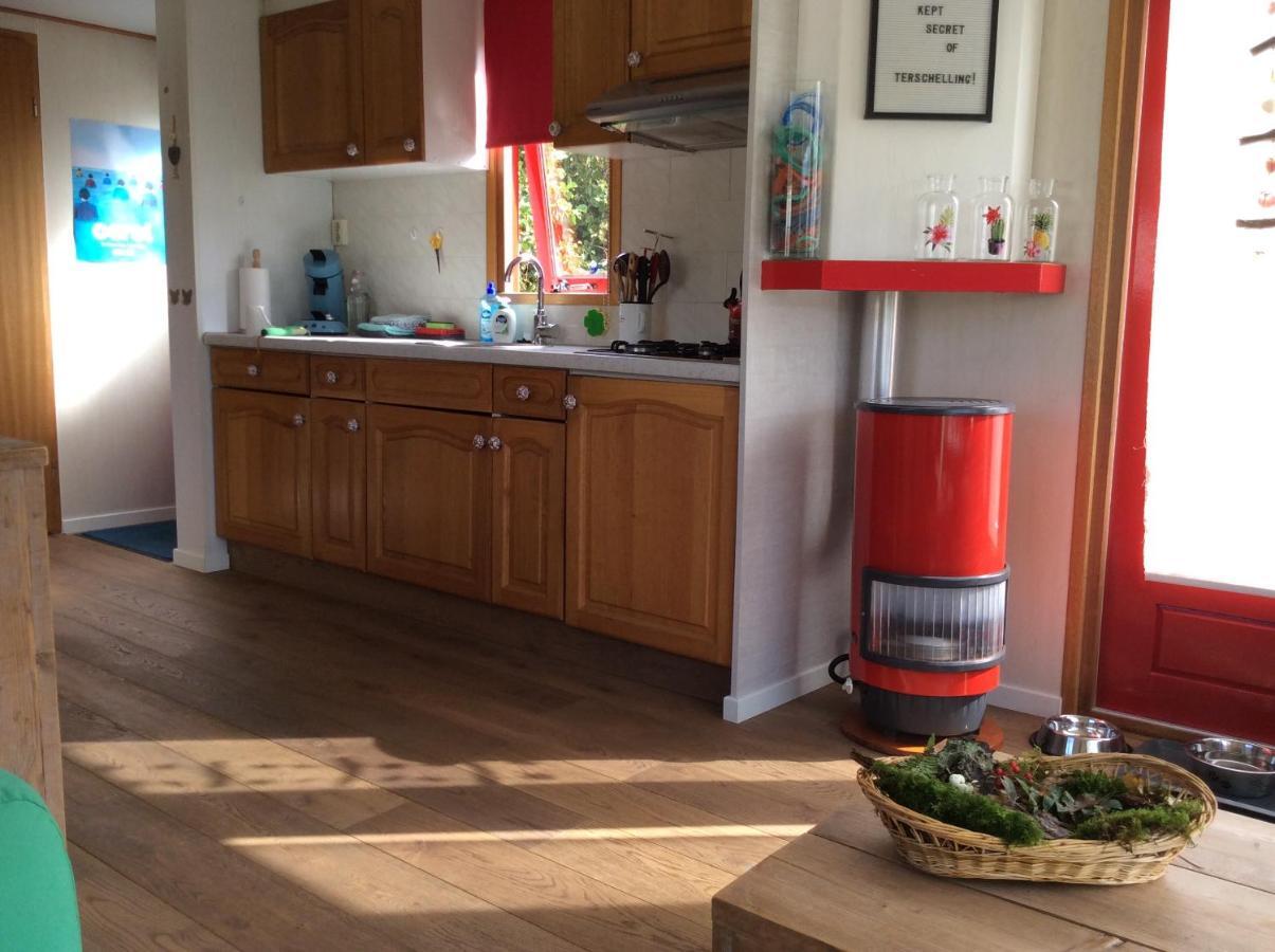Villa Repelsteeltje Op Terschelling Formerum Esterno foto